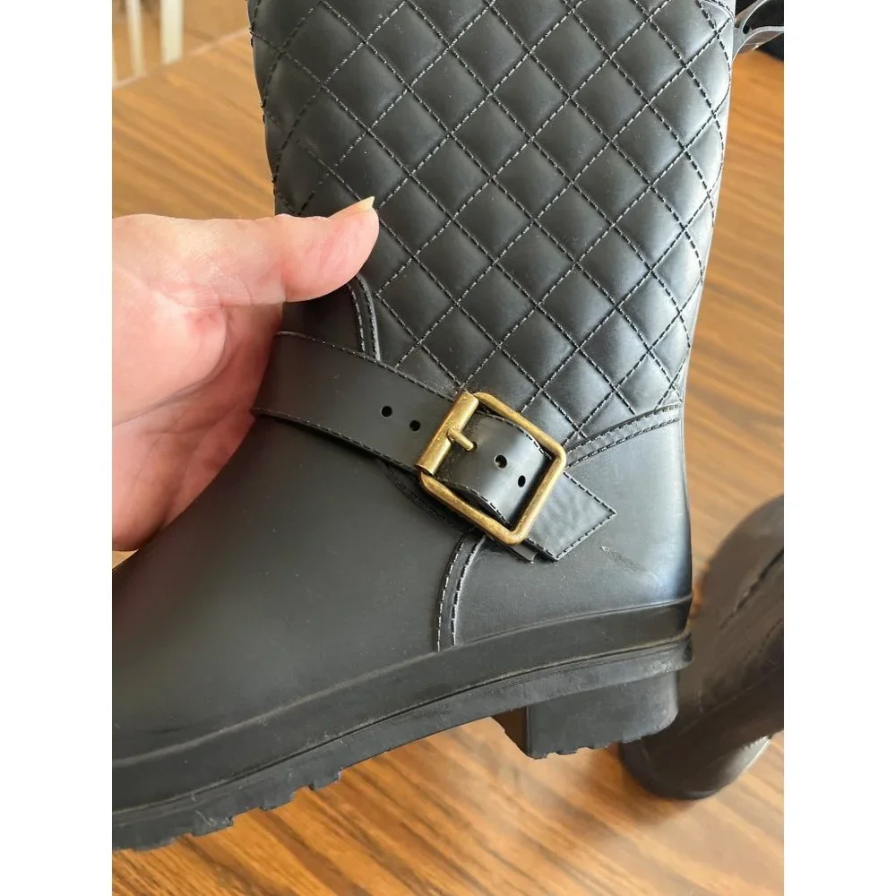 Portland Beltie black pull on rain boots size 5